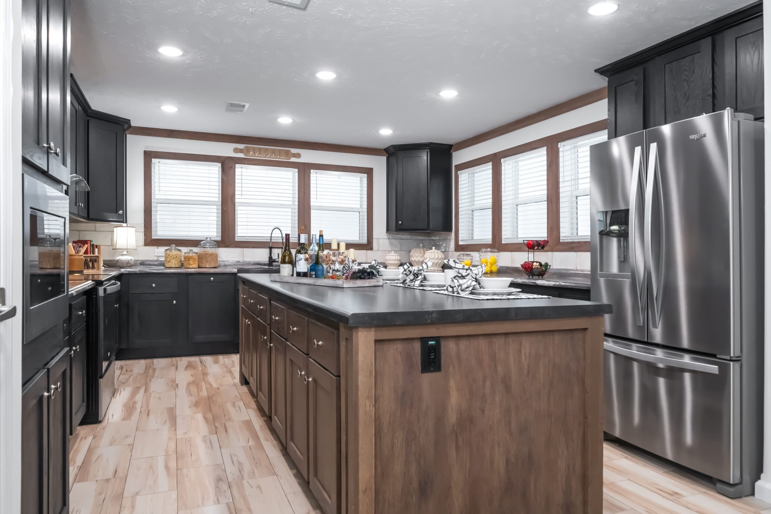Kb-3249 gemstone kitchen home features