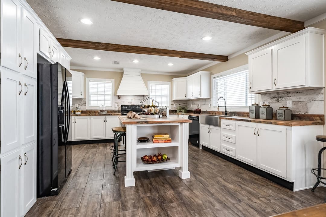 Md-42-32 kitchen home features