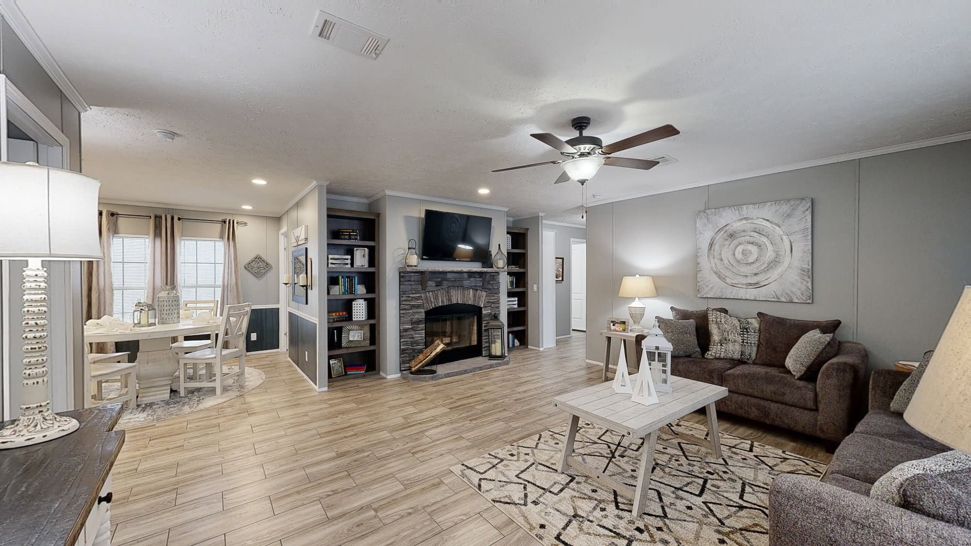 Md-50 interior home features