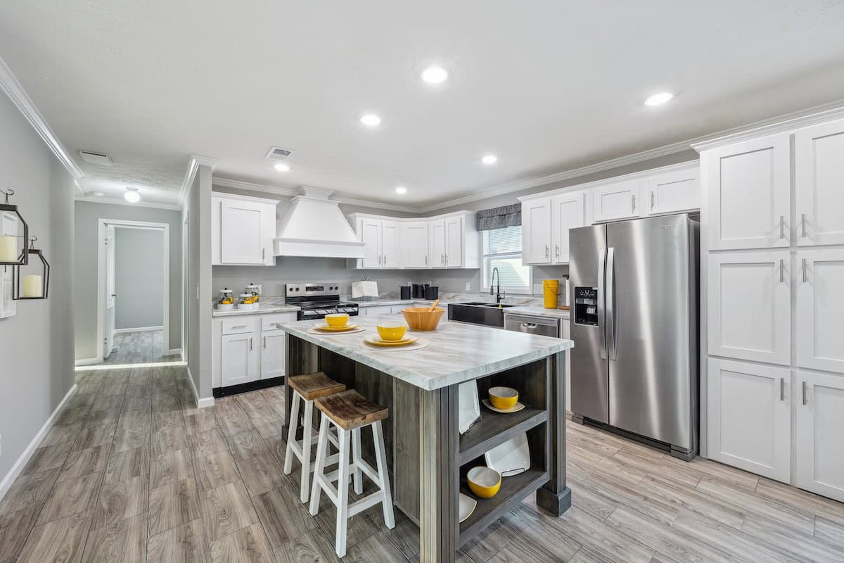 Md-43-32 stagecoach kitchen home features